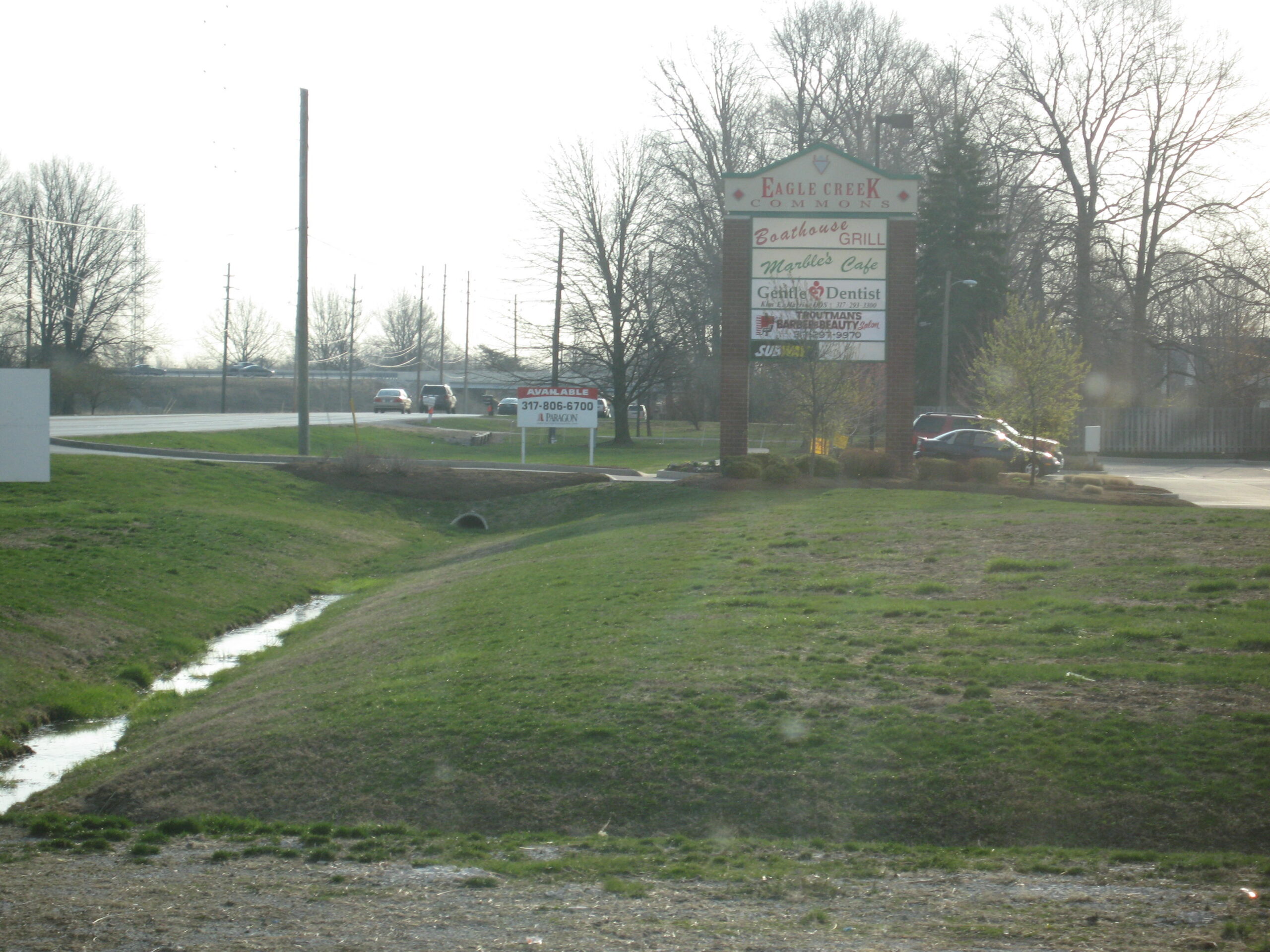Eagle Creek Commons monument sign