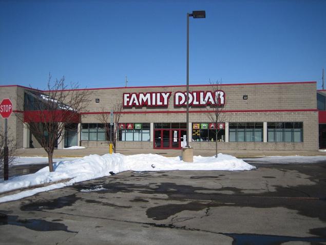 Family Dollar storefront