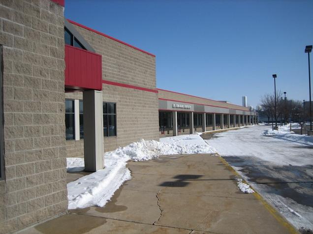 Fond du Lac Plaza storefronts