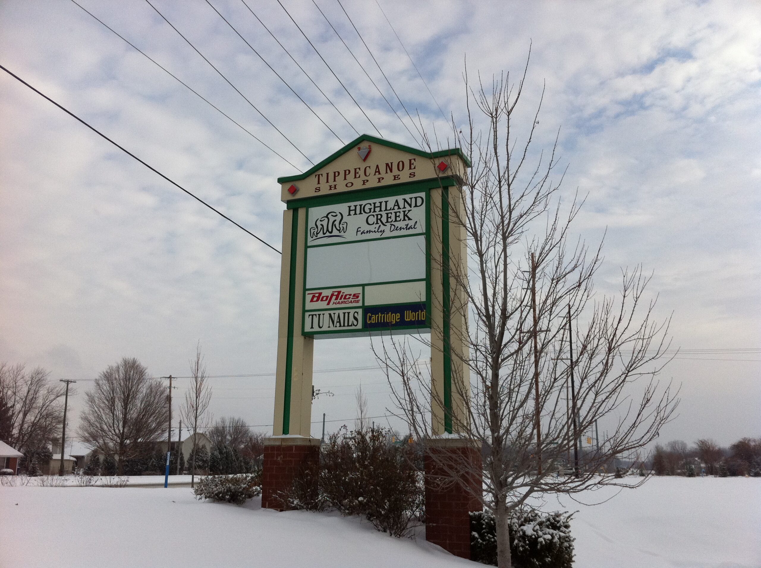 Tippecanoe Shoppes monument sign